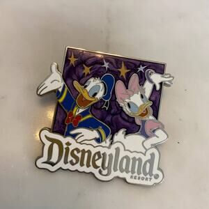 Daisy Donald Disneyland AAA Travel Vacations Purple Swirl Disney Trading Pin